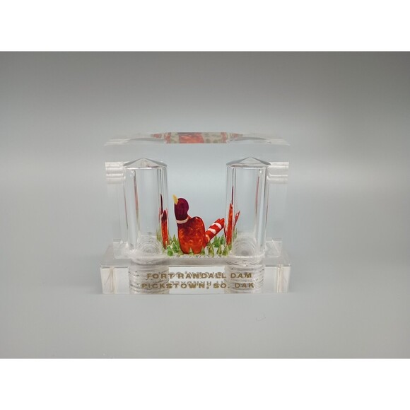 Vintage Lucite Pheasant Salt And Pepper Shaker Fort Randall Dam - Picture 1 of 6